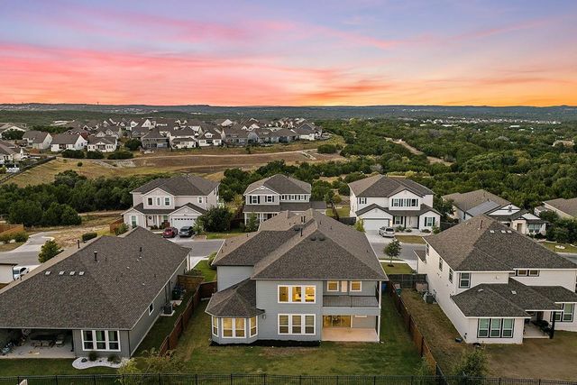 1265 Hazy Hills LOOP, Dripping Springs, TX 78620