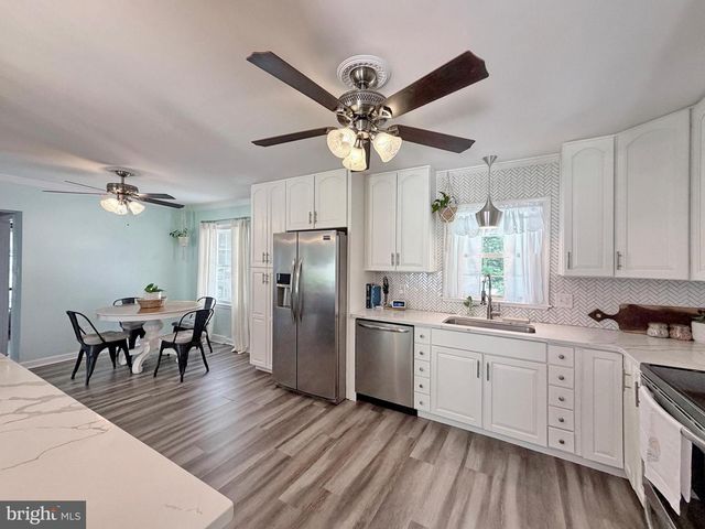 10372 ANDREA LN, La Plata, MD 20646