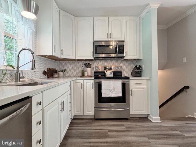 10372 ANDREA LN, La Plata, MD 20646