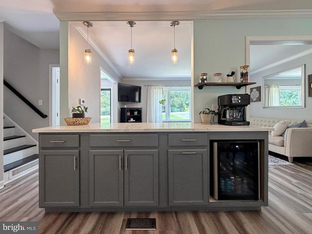 10372 ANDREA LN, La Plata, MD 20646