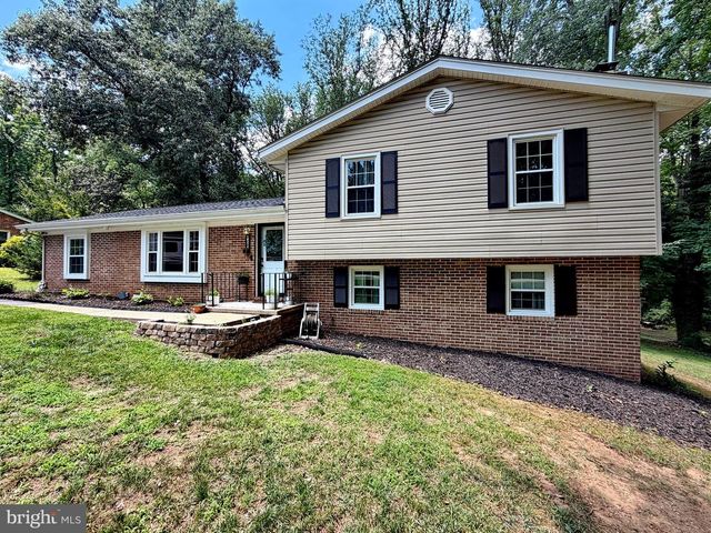 10372 ANDREA LN, La Plata, MD 20646