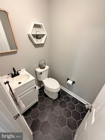 10372 ANDREA LN, La Plata, MD 20646
