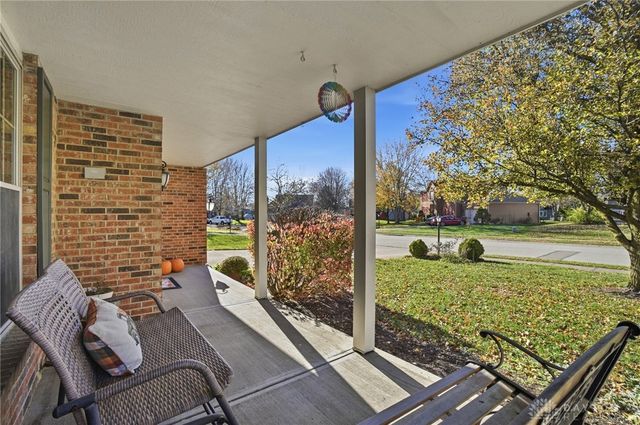 40 Turnberry Court, Springboro, OH 45066