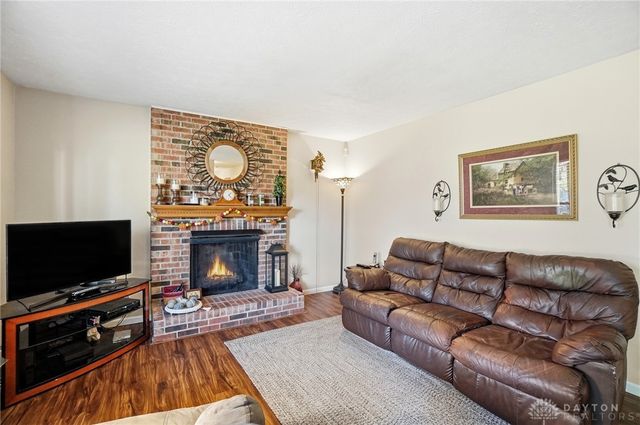 40 Turnberry Court, Springboro, OH 45066