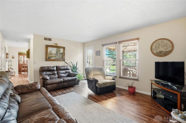 40 Turnberry Court, Springboro, OH 45066