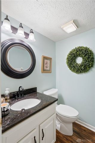 40 Turnberry Court, Springboro, OH 45066