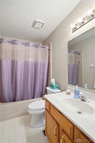 40 Turnberry Court, Springboro, OH 45066