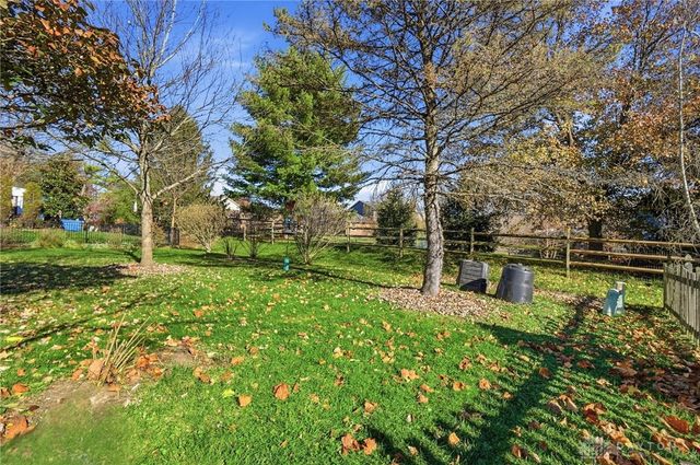 40 Turnberry Court, Springboro, OH 45066