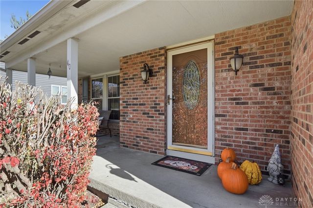 40 Turnberry Court, Springboro, OH 45066