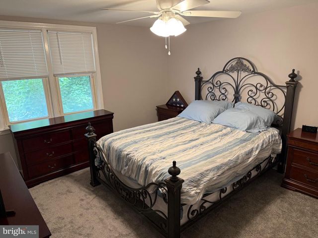 444 WESTMONT DR, Collingdale, PA 19023