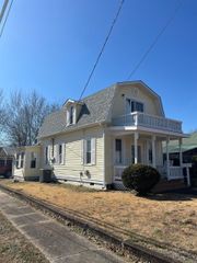 1204 Church Street, Mena, AR 71953