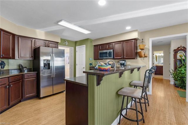 4600 Davids Mill DR, Chesapeake, VA 23321