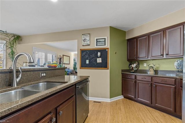 4600 Davids Mill DR, Chesapeake, VA 23321