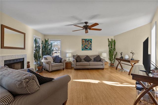 4600 Davids Mill DR, Chesapeake, VA 23321