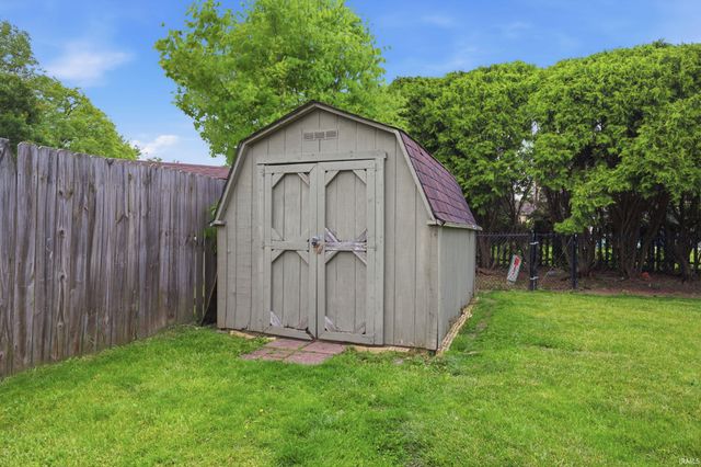 3805 N Lancaster Drive, Muncie, IN 47304