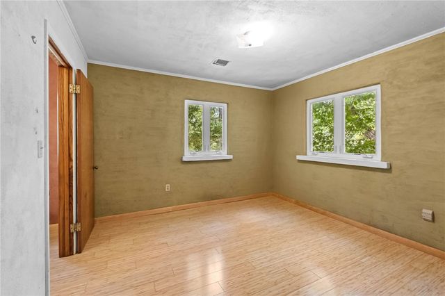 48 White Street, Eureka Springs, AR 72632