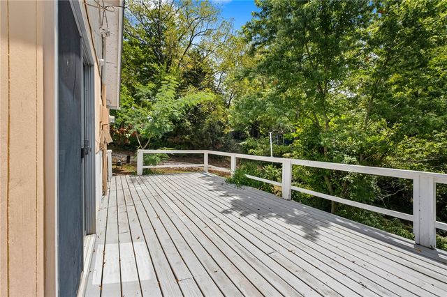 48 White Street, Eureka Springs, AR 72632