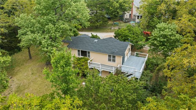 48 White Street, Eureka Springs, AR 72632