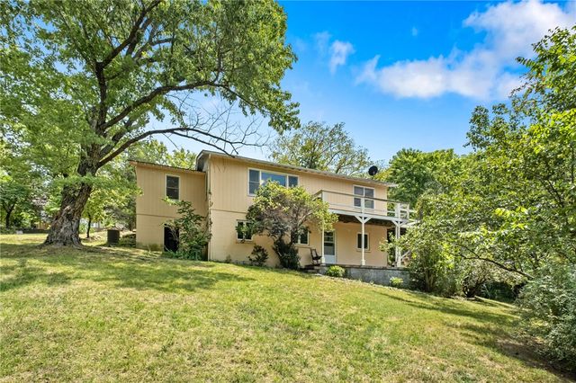 48 White Street, Eureka Springs, AR 72632
