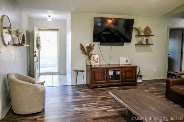 7241 Myall, Lone Grove, OK 73401