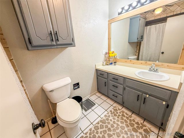 7241 Myall, Lone Grove, OK 73401