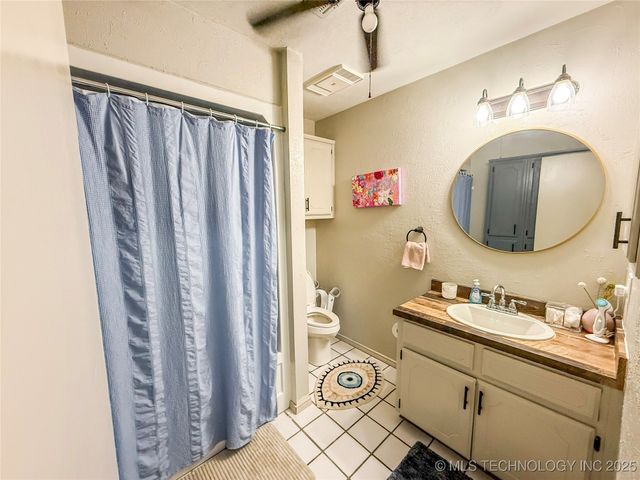 7241 Myall, Lone Grove, OK 73401