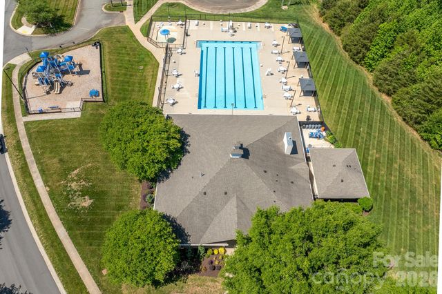 113 Clarendon Street C, Mooresville, NC 28117
