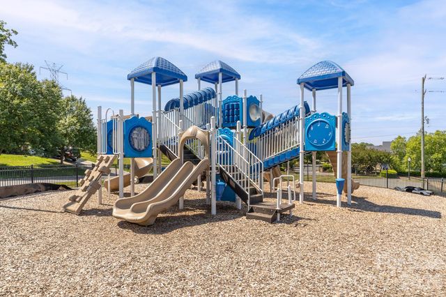113 Clarendon Street C, Mooresville, NC 28117