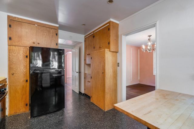 111 Fairlawn Dr, Berkeley, CA 94708