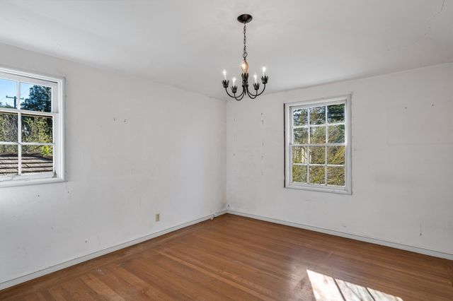 111 Fairlawn Dr, Berkeley, CA 94708