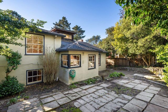 111 Fairlawn Dr, Berkeley, CA 94708