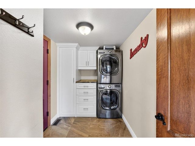 173 Willowleaf Dr, Littleton, CO 80127