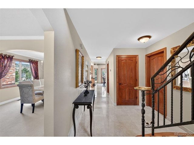 173 Willowleaf Dr, Littleton, CO 80127