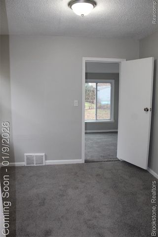 19369 Wakenden, Redford, MI 48240