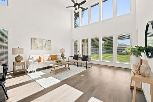 186 Cyrus Milton DR, Buda, TX 78610