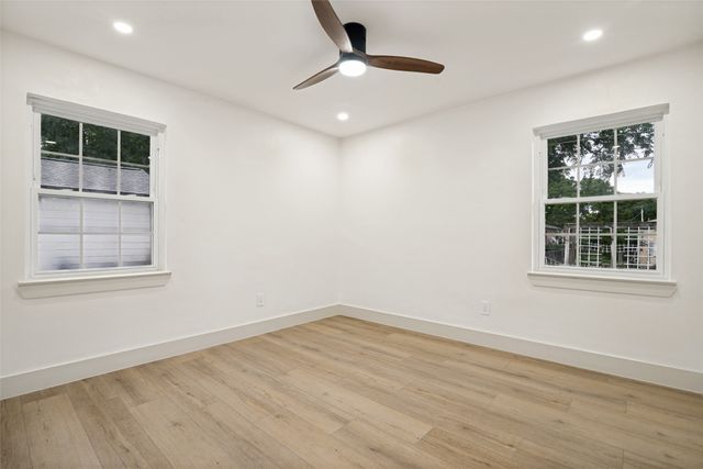 404 Jolee Street, Richardson, TX 75080