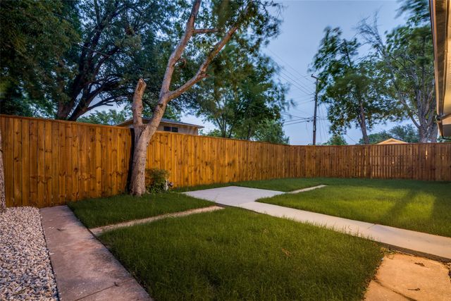 404 Jolee Street, Richardson, TX 75080