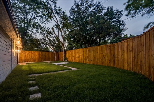 404 Jolee Street, Richardson, TX 75080