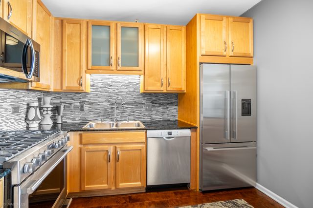 630 N State Street 2110, Chicago, IL 60654