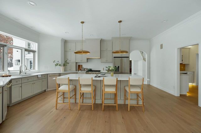 120 STONEBRIDGE COURT, Green Bay, WI 54313