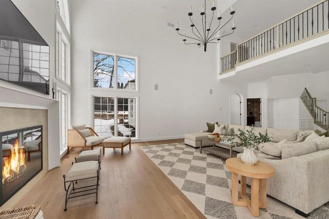 120 STONEBRIDGE COURT, Green Bay, WI 54313