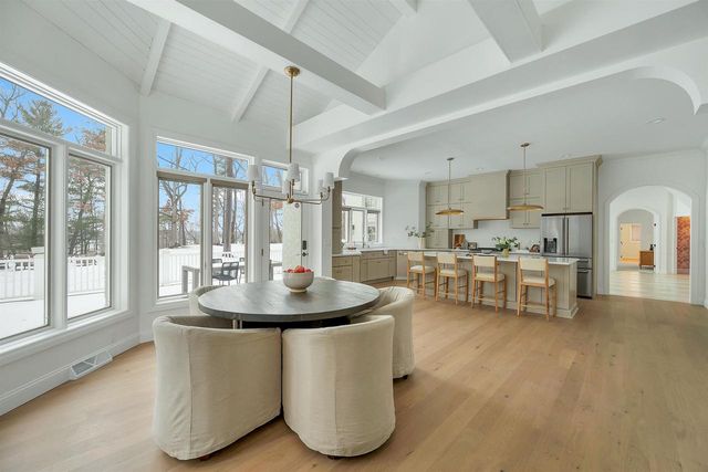 120 STONEBRIDGE COURT, Green Bay, WI 54313