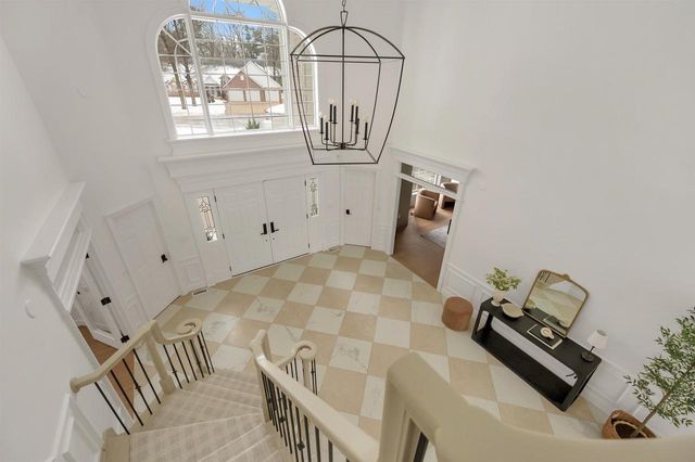 120 STONEBRIDGE COURT, Green Bay, WI 54313