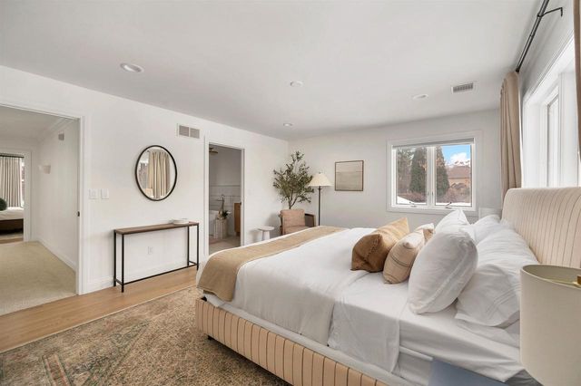 120 STONEBRIDGE COURT, Green Bay, WI 54313