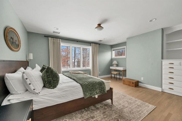 120 STONEBRIDGE COURT, Green Bay, WI 54313