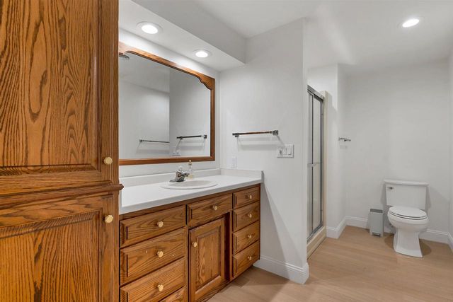 120 STONEBRIDGE COURT, Green Bay, WI 54313