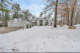 120 STONEBRIDGE COURT, Green Bay, WI 54313