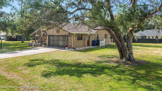 24088 Eppley Drive, Brooksville, FL 34601