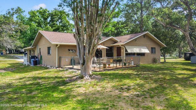 24088 Eppley Drive, Brooksville, FL 34601