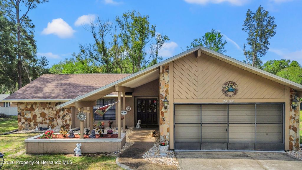 24088 Eppley Drive, Brooksville, FL 34601